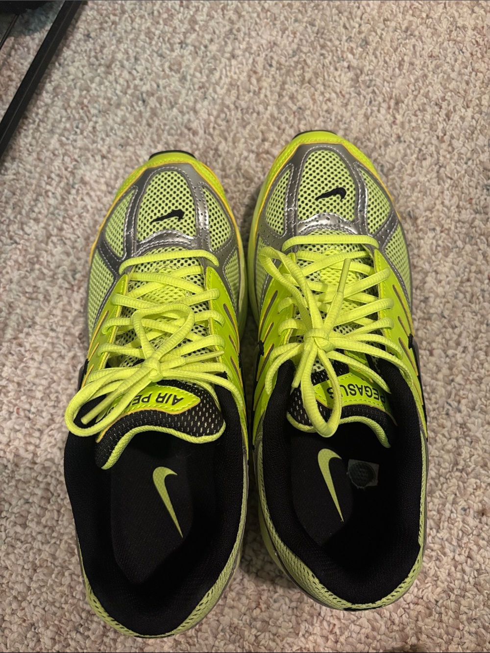 Nike Women’s Neon Yellow and Black Running Sneakers